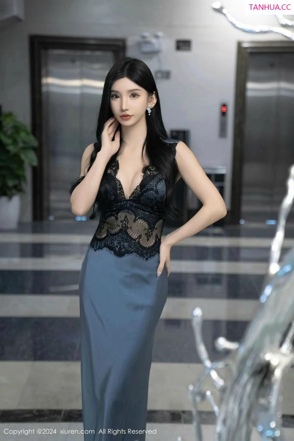 周于希dummy  [XiuRen]高清写真图 2024.03.15 No.8242 周于希Sally 美腿黑丝第10张图片